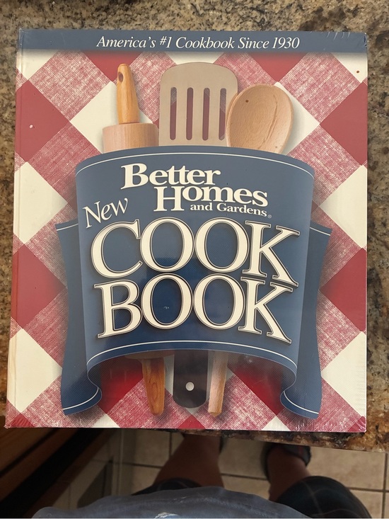 Better Homes And Gardens Other - Vintage Better Homes and Gardens Cookbook with Red Plaid and Blue Banner New